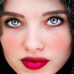 Charming Make up for a Lady Image